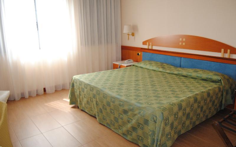 Futura Centro Congressi 4* Napoli